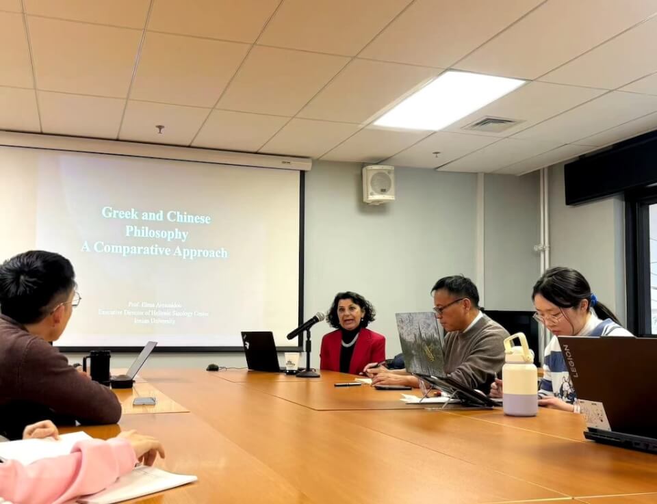 H Δρ Έλενα Αβραμίδου εκτελεστική δντρια του ΕΚΣ ολοκλήρωσε με επιτυχία τις διαλέξεις της στην Κίνα για το 2025